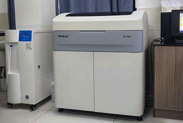 60L Hospital Pure Water Purification Machine With Mindray 460 Biochemistry Analyzer