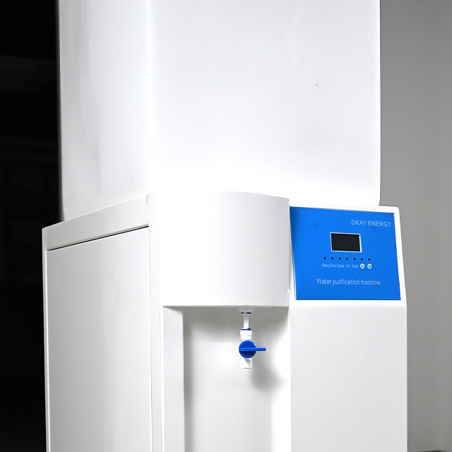 Reverse Osmosis and Iron Exchange Water Purification System for Laboratory